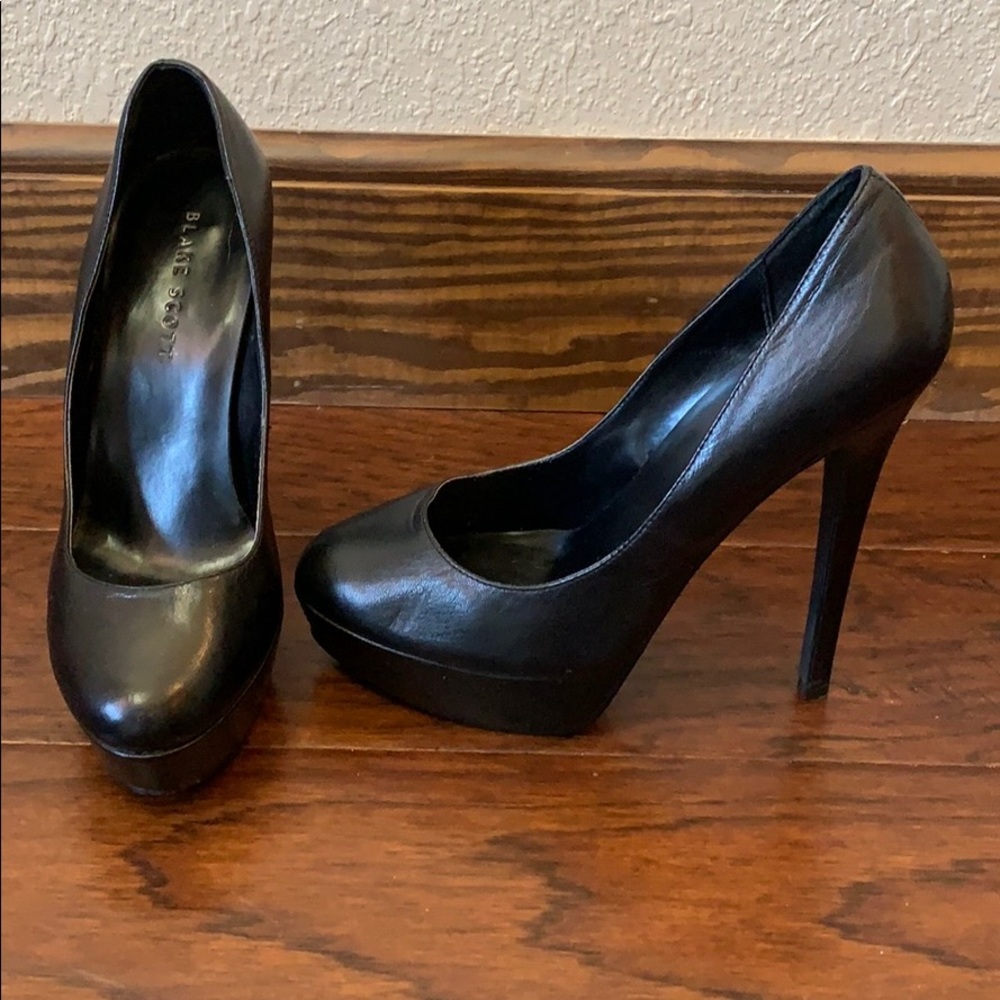 Blake Scott leather black platform pumps